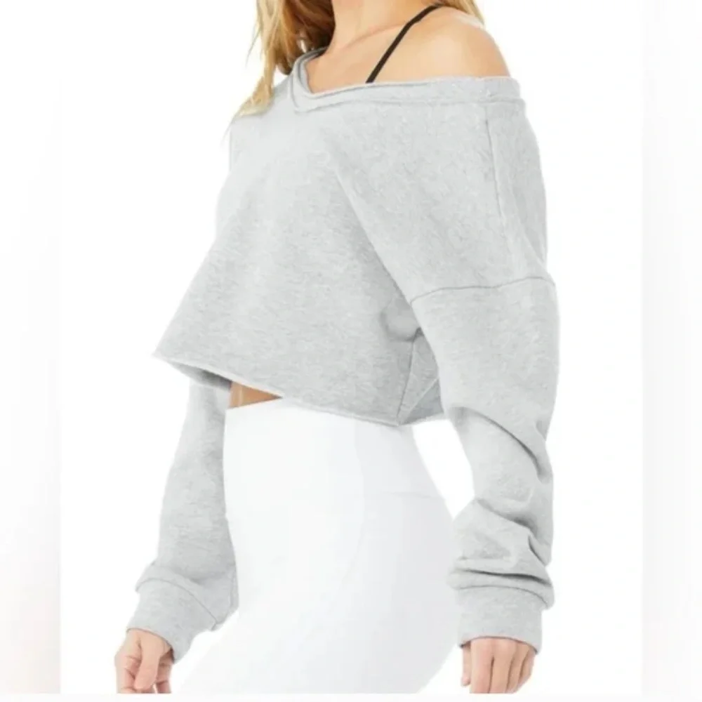 ALO Yoga Gray Cropped V‑Neck Sweatshirt Top